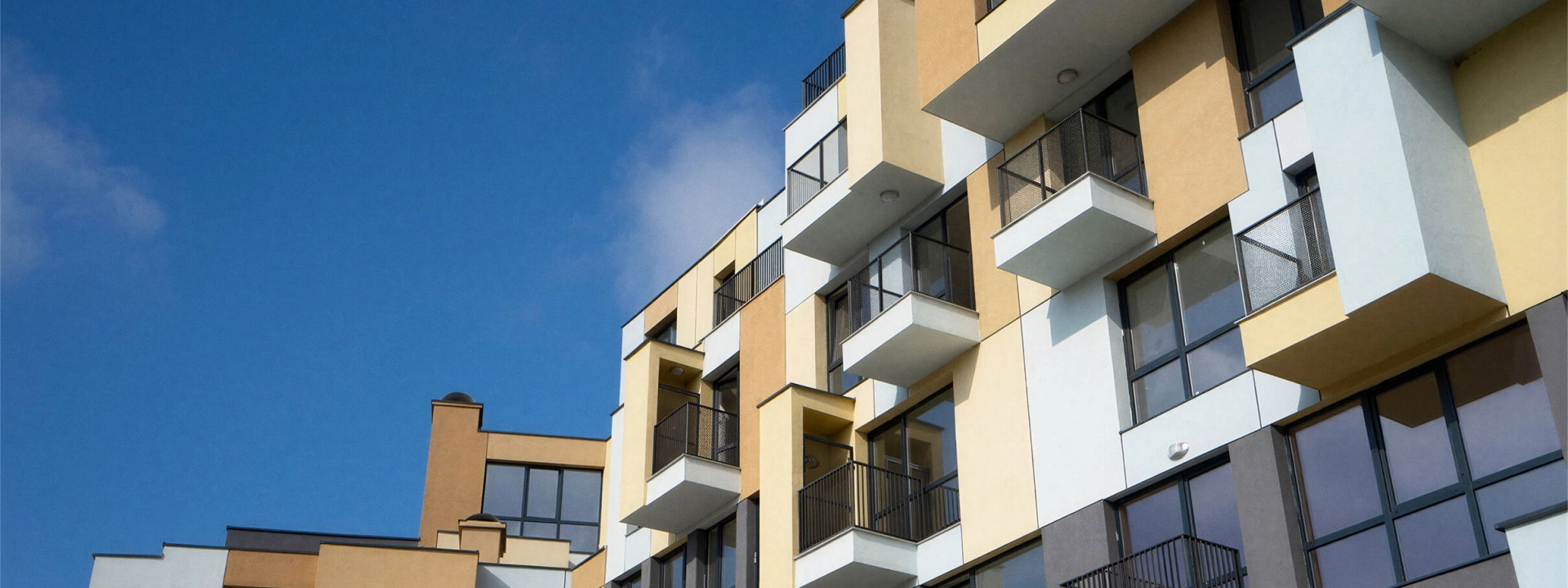 Жилищна сграда Смирненски